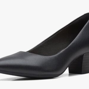 Clark's Teresa Step Black Leather Short Comfortable Pump